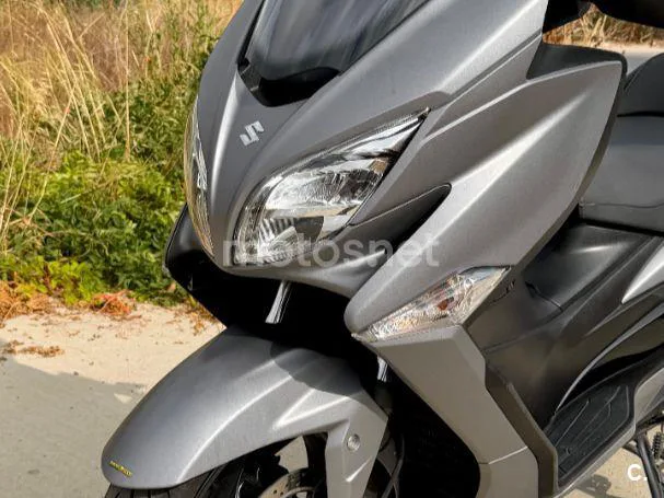 Suzuki Burgman 400 - Vista 5