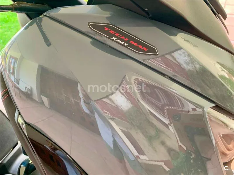 Yamaha XMAX 300 - Vista 13