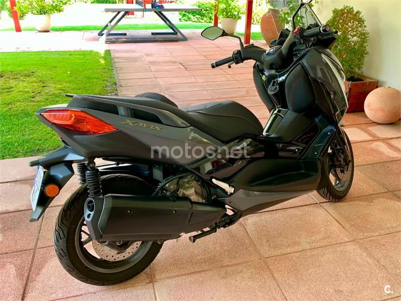 Yamaha XMAX 300 - Vista 6
