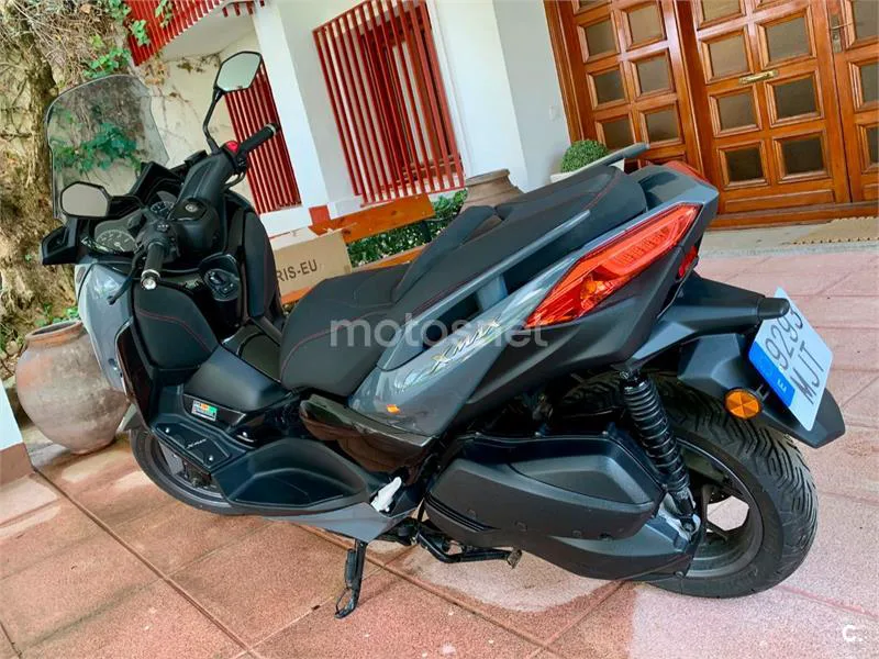 Yamaha XMAX 300 - Vista 7