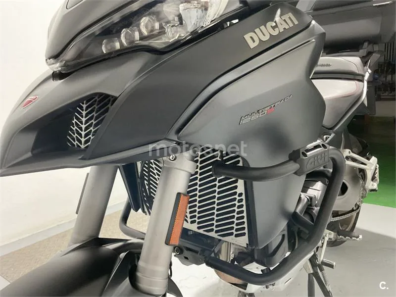 Ducati Multistrada - Vista 5