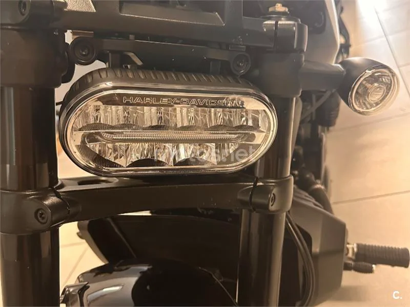 Harley-Davidson Sportster S - Vista 13