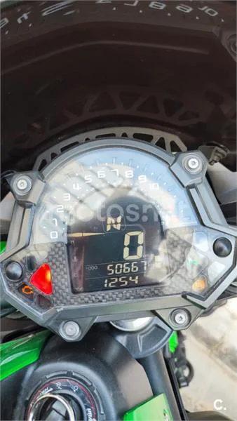 Kawasaki Z900 - Vista 6