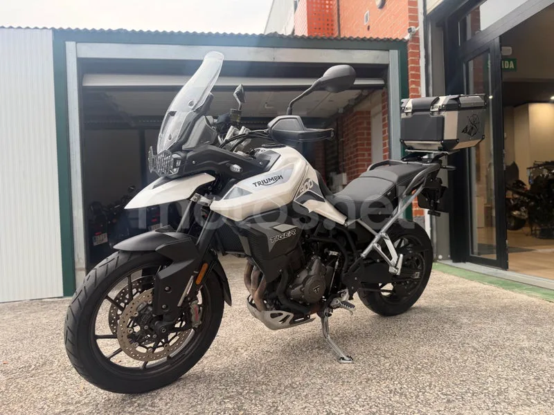 Triumph Tiger 900 - Vista 5