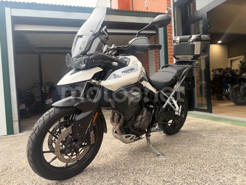 Triumph Tiger 900 - Vista 9