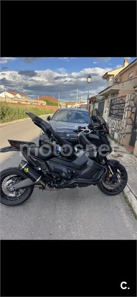 Honda X-ADV - Vista 6