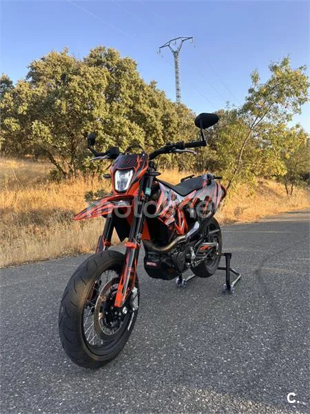 KTM 690 SMC R 9399 € 2022 Madrid - 1
