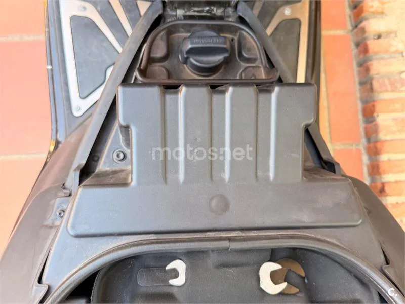 Peugeot Metropolis 400 - Vista 8