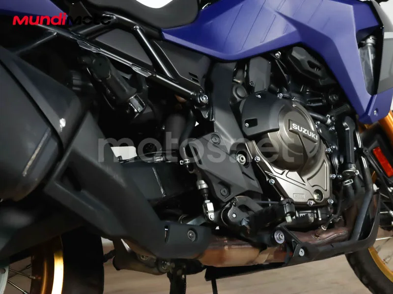 Suzuki V-Strom 800 - Vista 4