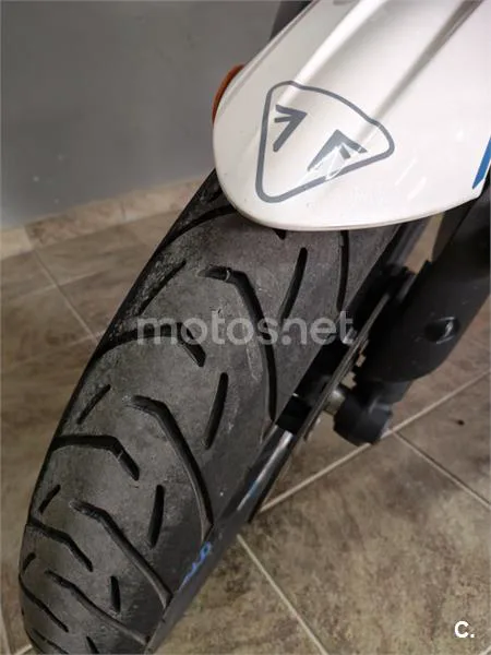 Triumph Tiger 800 XR - Vista 5