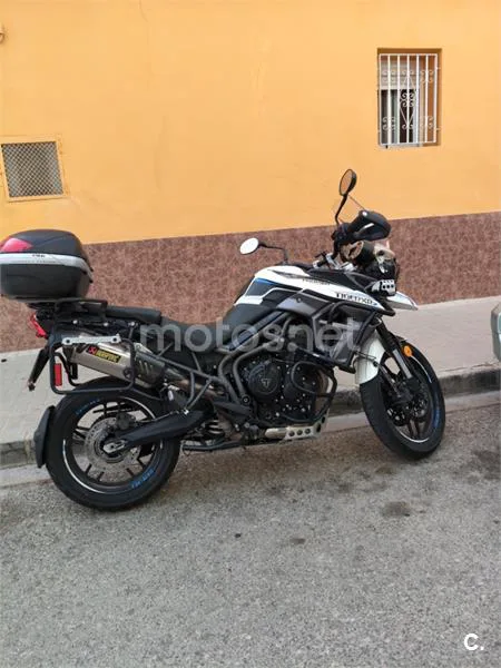 Triumph Tiger 800 XR - Vista 6