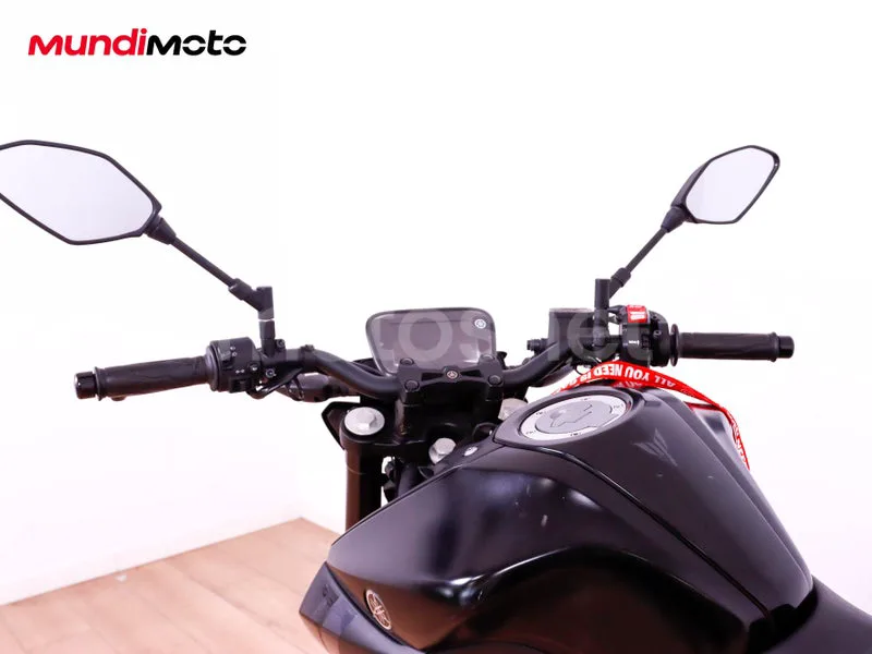 Yamaha MT-125 - Vista 11