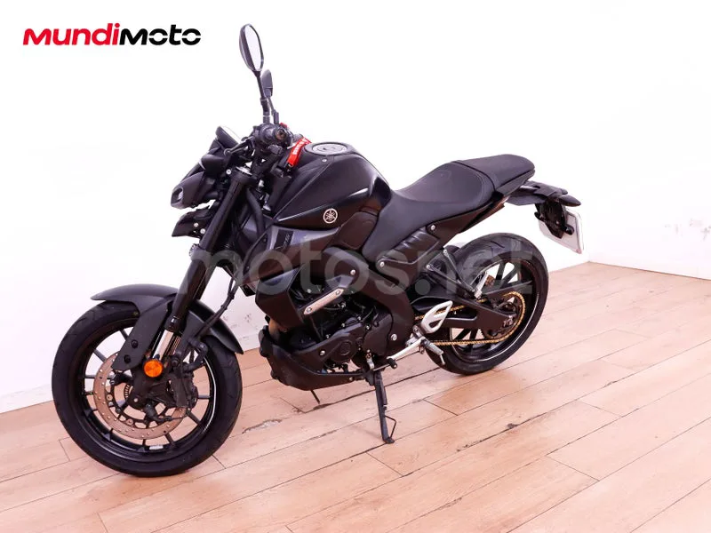 Yamaha MT-125 - Vista 7