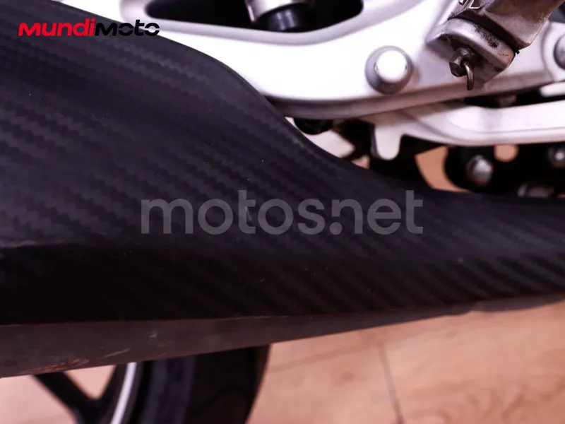 Yamaha MT-125 - Vista 76