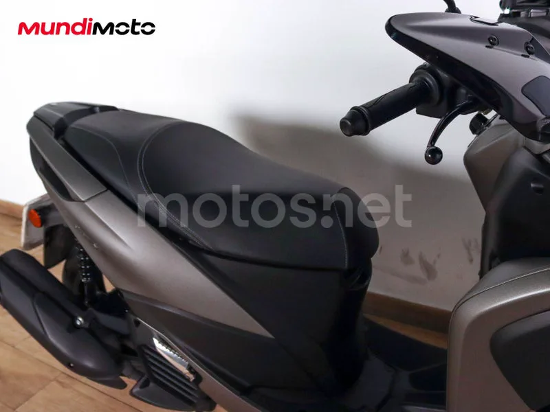 Yamaha Tricity 125 - Vista 26