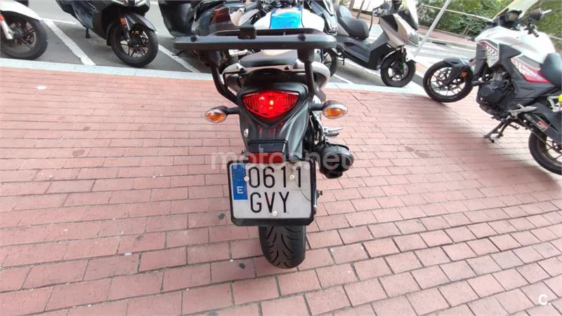 Suzuki Gladius 650 - Vista 3