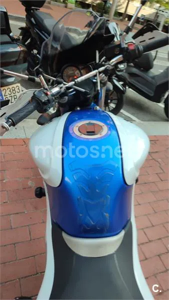 Suzuki Gladius 650 - Vista 4