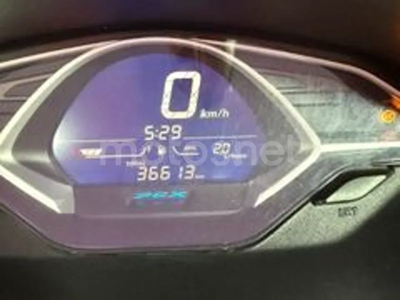 Honda PCX125 - Vista 5