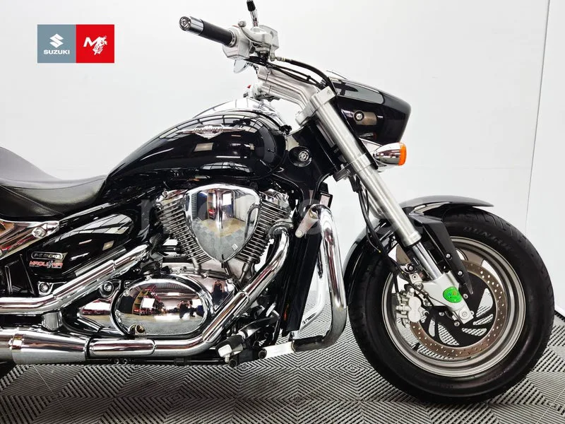 Suzuki Intruder M800 - Vista 7