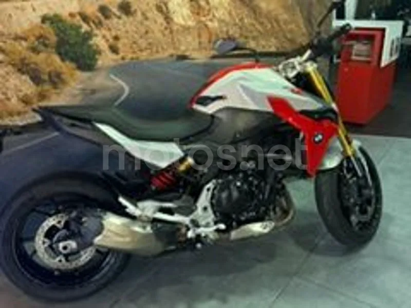 BMW F 900 R - Vista 9
