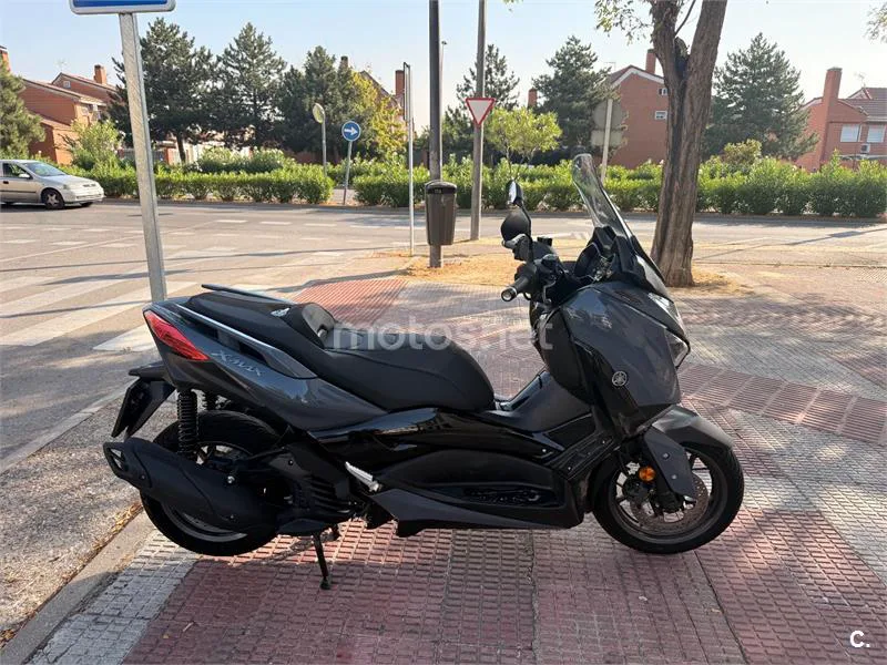 Yamaha XMAX 125 - Vista 3