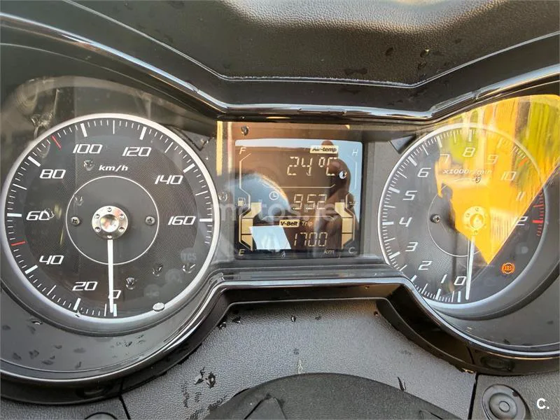 Yamaha XMAX 125 - Vista 4