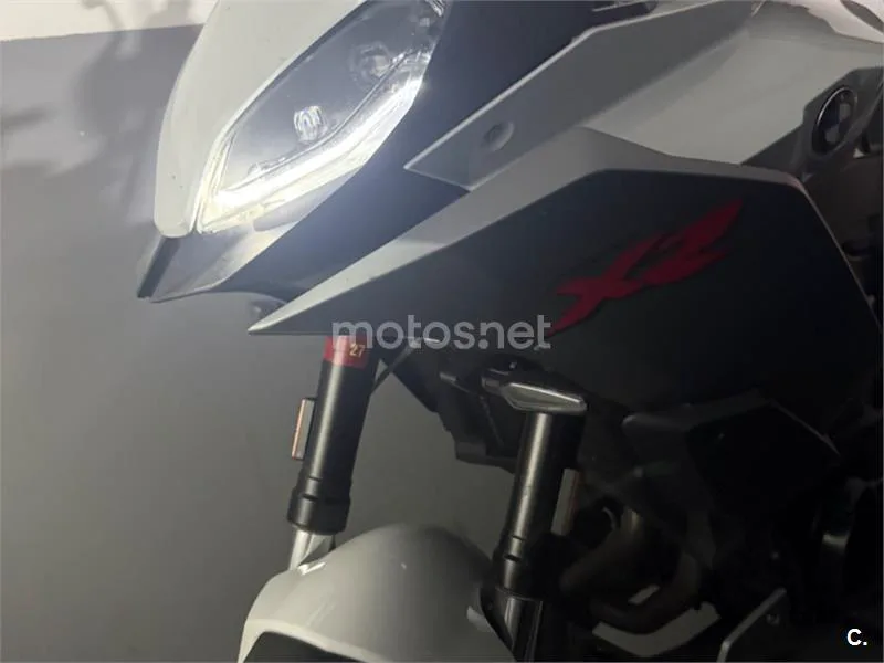 BMW F 900 XR - Vista 4