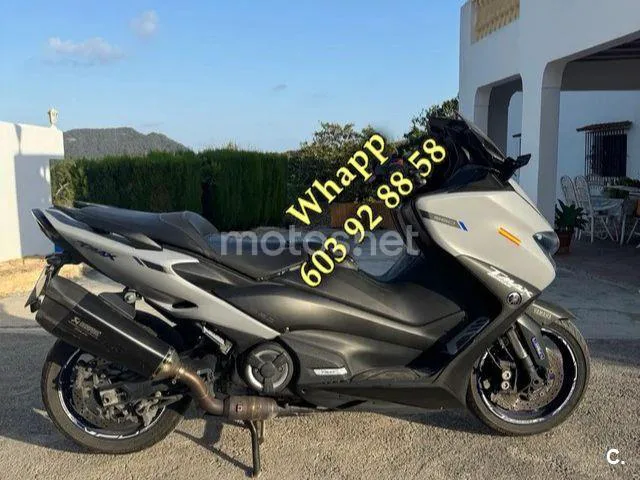 Yamaha TMAX - Vista 3