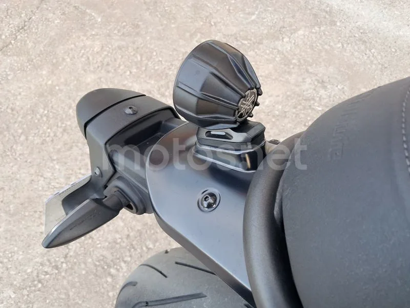 Yamaha XSR700 - Vista 13