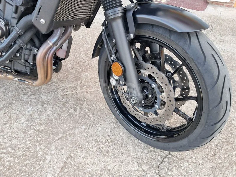Yamaha XSR700 - Vista 16