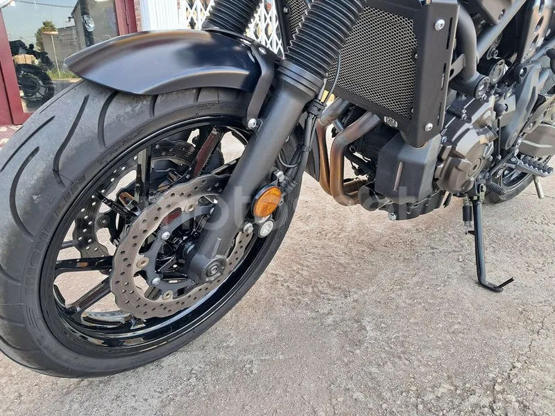 Yamaha XSR700 - Vista 10