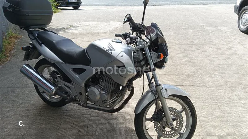 Honda CBF250 1500 € 2006 A Coruña - 2