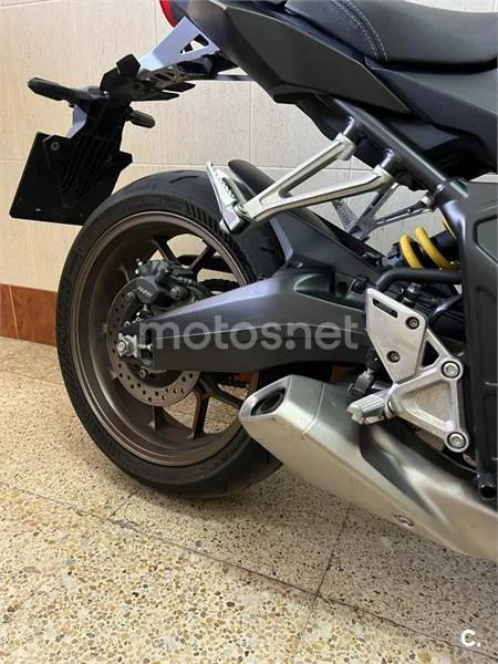 Honda CB650R - Vista 8