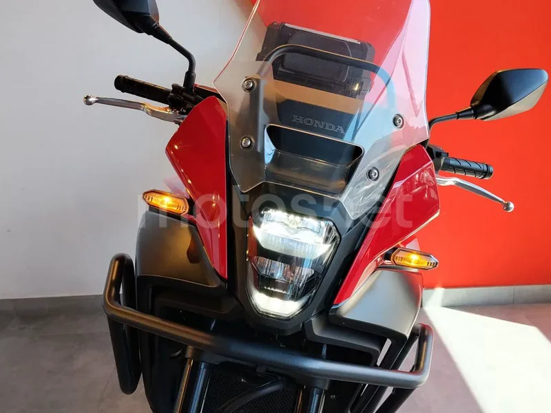 Honda NX500 - Vista 7