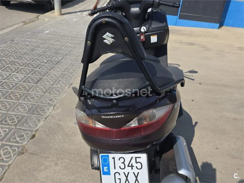 Suzuki Burgman 125 - Vista 4
