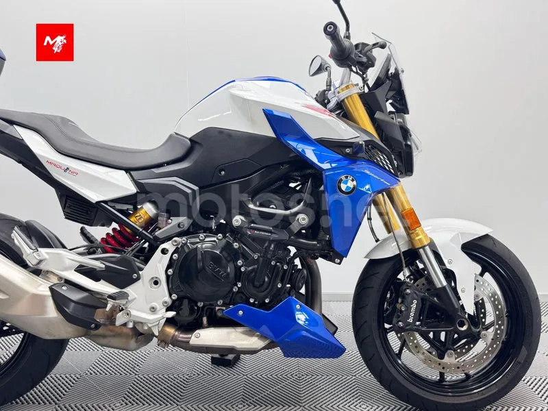 BMW F 900 R - Vista 3