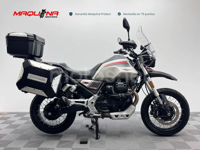 Moto Guzzi V85 TT 9399 € 2022 Valencia - 1