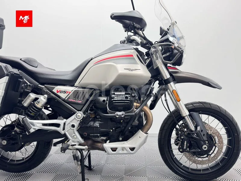 Moto Guzzi V85 TT - Vista 3