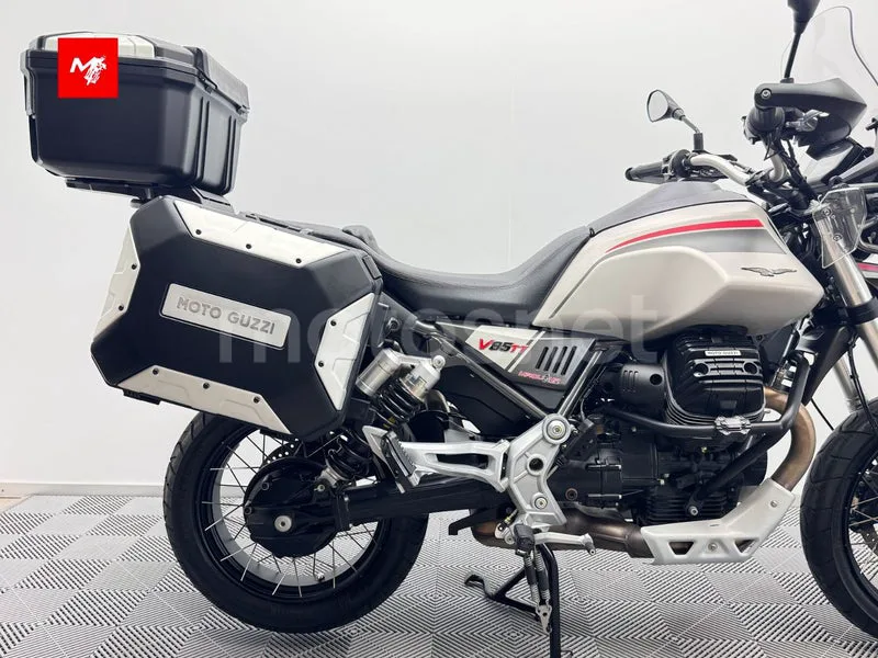 Moto Guzzi V85 TT - Vista 4