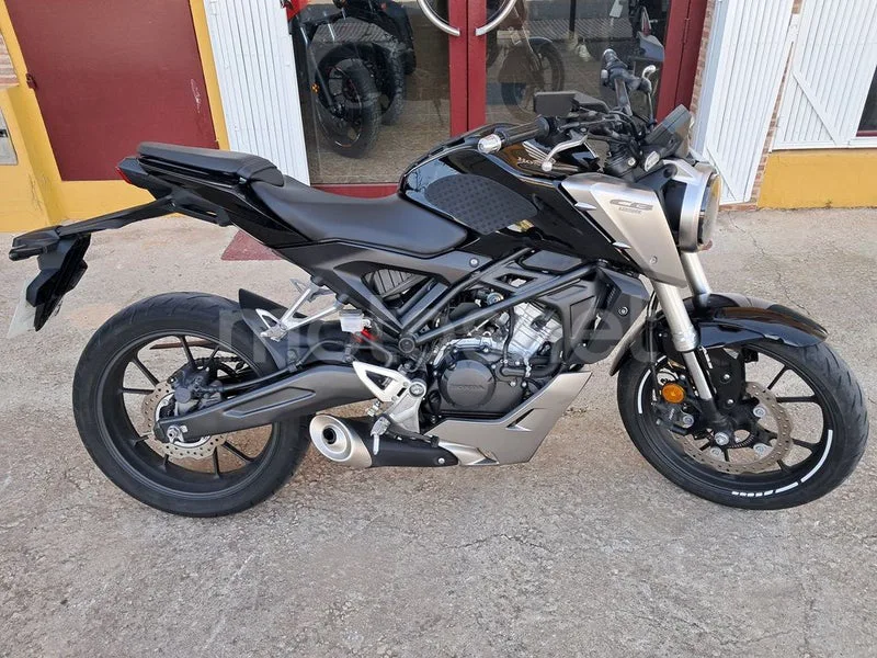 Suzuki GSX-S125 - Vista 13