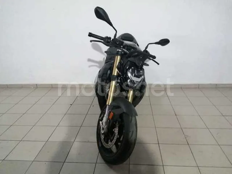 BMW S 1000 R - Vista 3