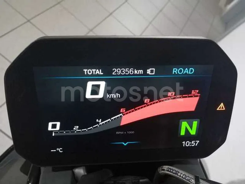 BMW S 1000 R - Vista 6