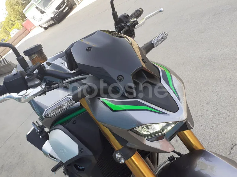 Kawasaki Z900 - Vista 12