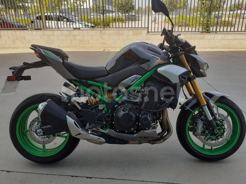 Kawasaki Z900 - Vista 6