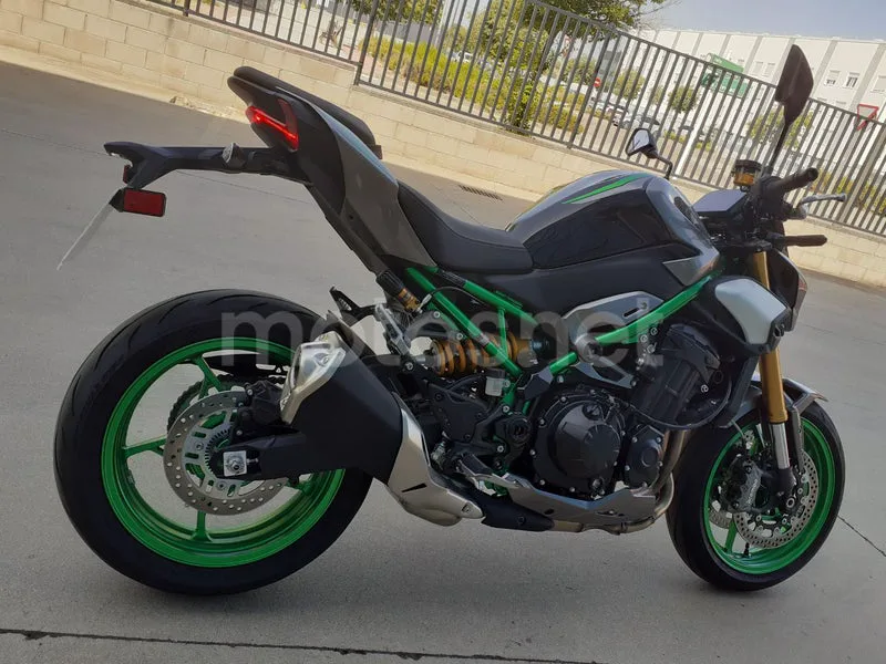 Kawasaki Z900 - Vista 7