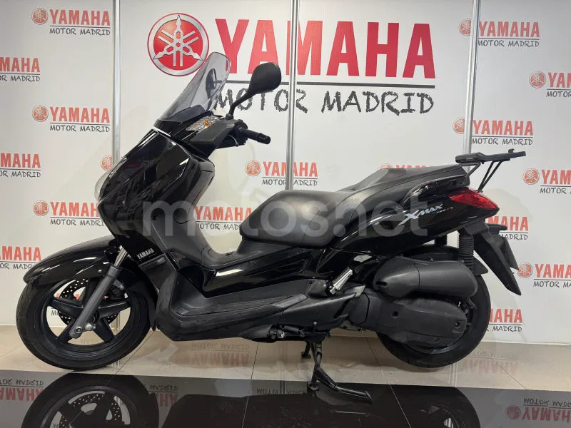 Yamaha XMAX 125 - Vista 4