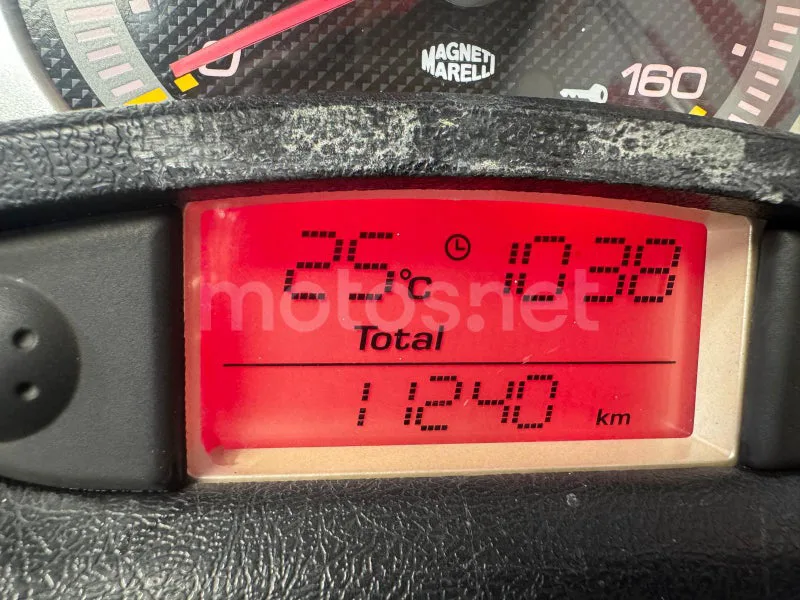 Yamaha XMAX 125 - Vista 9