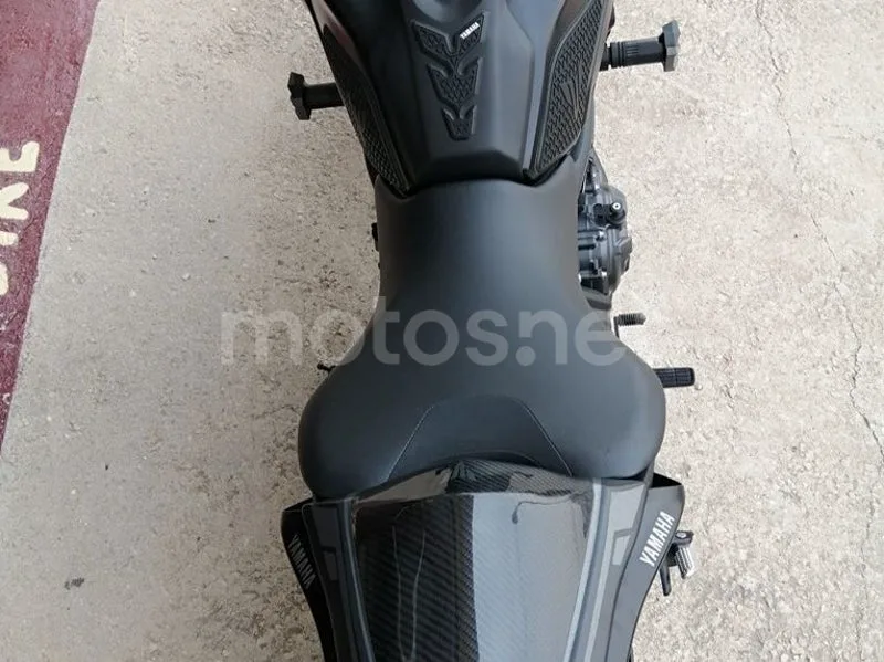 Yamaha MT-07 - Vista 13