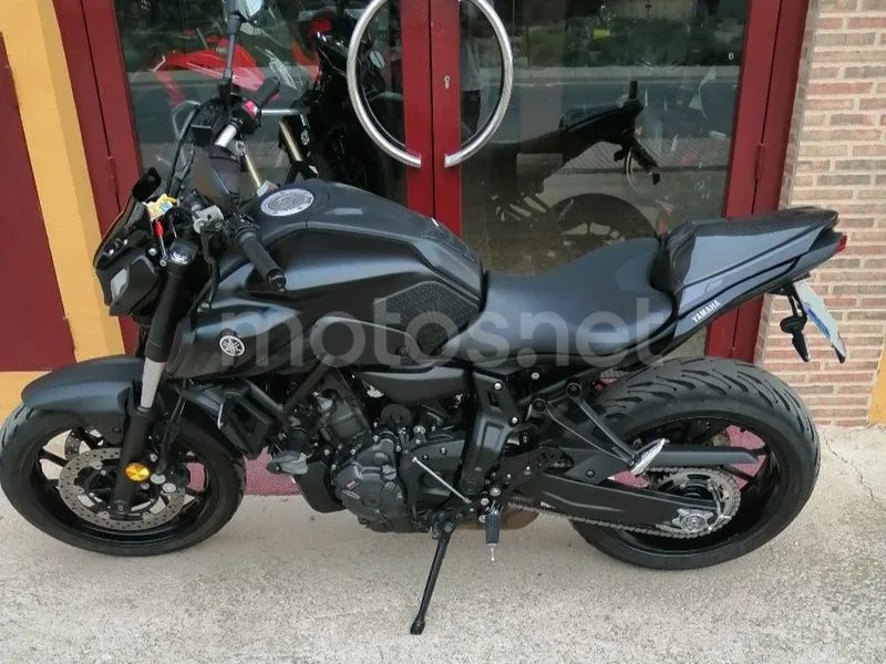 Yamaha MT-07 - Vista 3