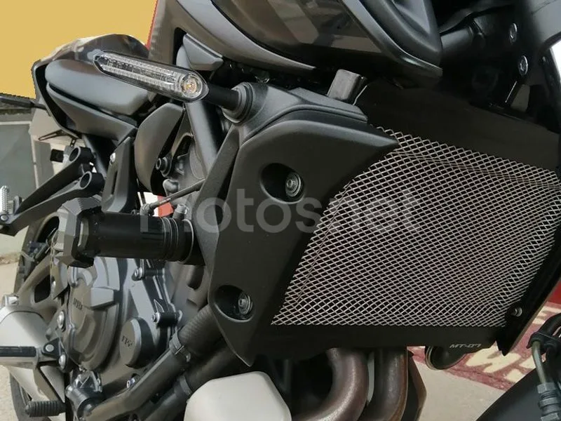 Yamaha MT-07 - Vista 9